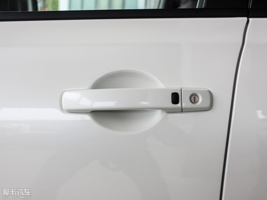 2015���п� 2.0XV CVT����