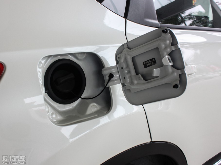 2015���п� 2.0XV CVT����