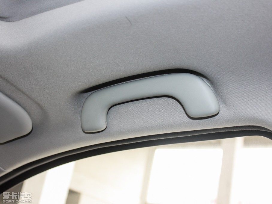 2015���п� 2.0XV CVT����