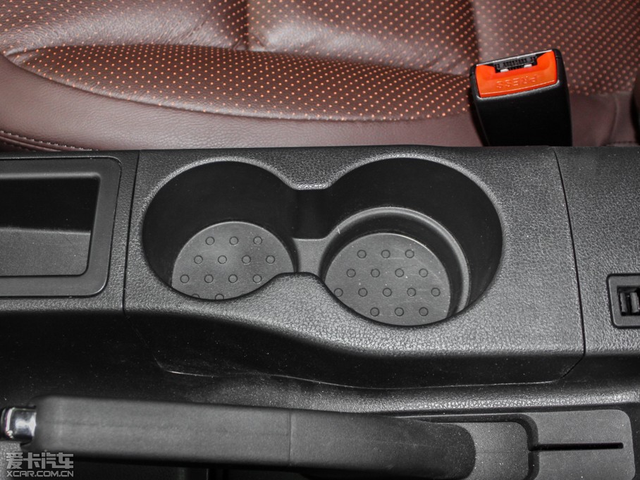 2015���п� 2.0XV CVT����