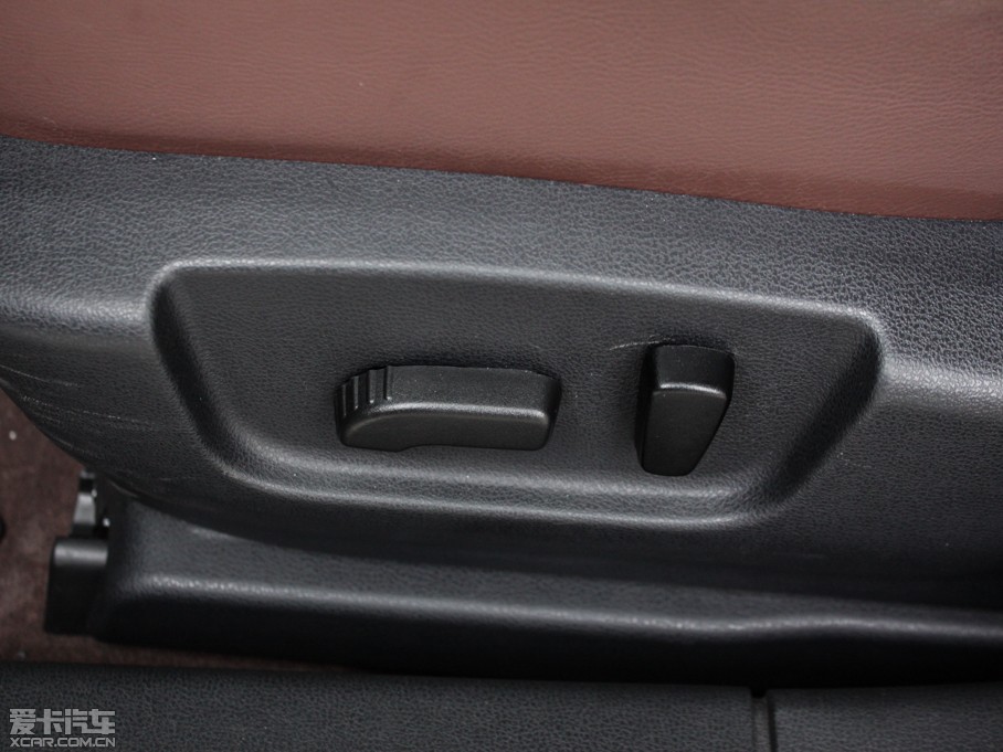 2015���п� 2.0XV CVT����