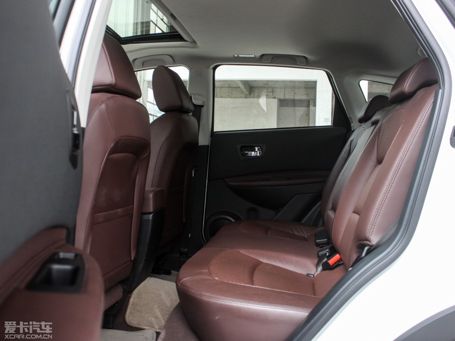 2015���п� 2.0XV CVT����