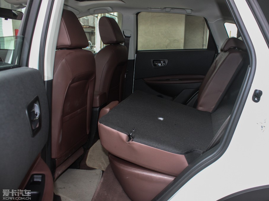 2015���п� 2.0XV CVT����