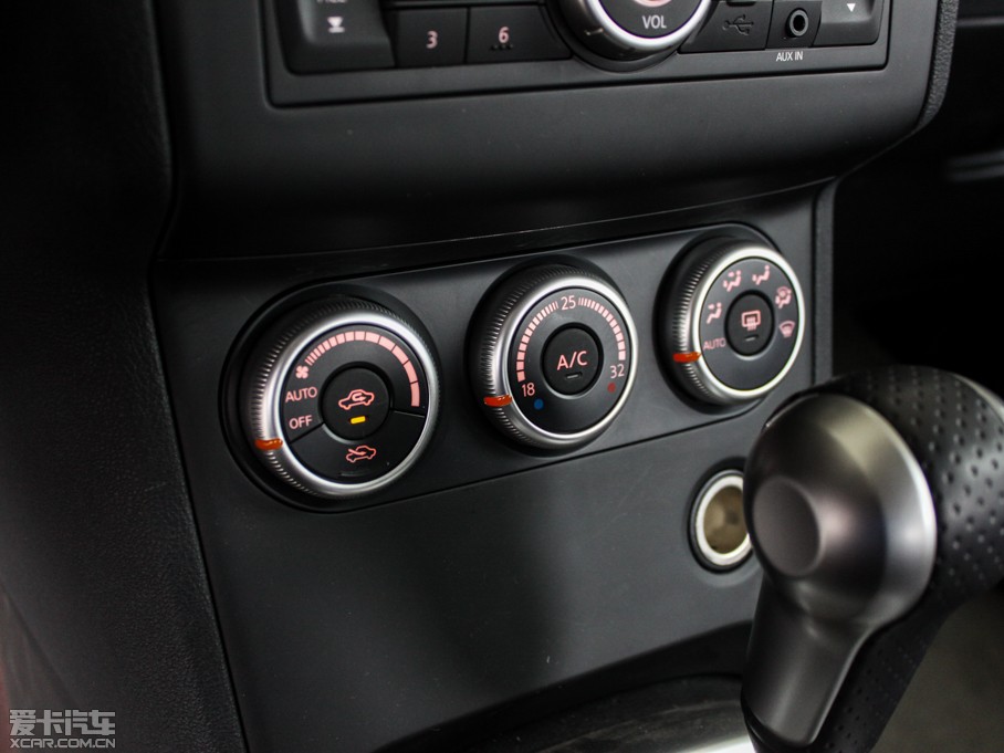 2015���п� 2.0XV CVT����