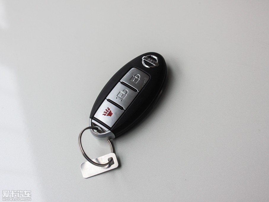 2015���п� 2.0XV CVT����