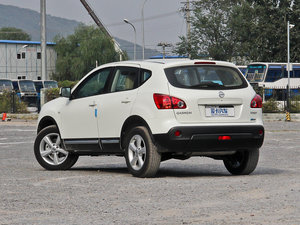 2015款2.0XV CVT酷雷 左后45度