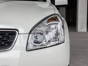 2015款2.0XV CVT酷炫 大灯