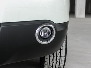 2015款2.0XV CVT酷炫 前雾灯