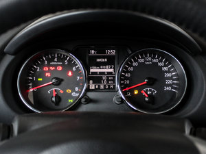 2015款2.0XV CVT酷炫 仪表