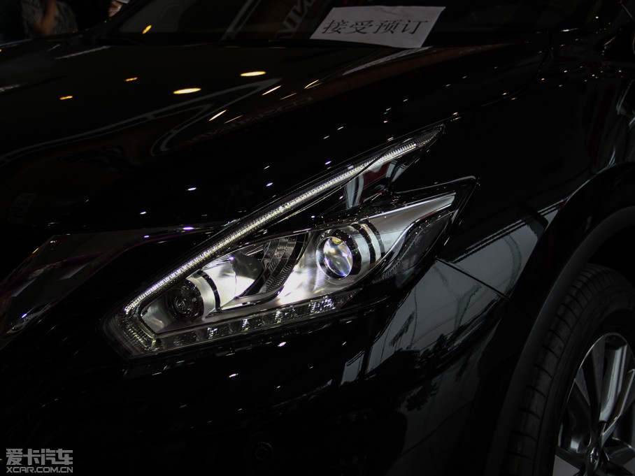 2015����m 2.5L XL ���а�