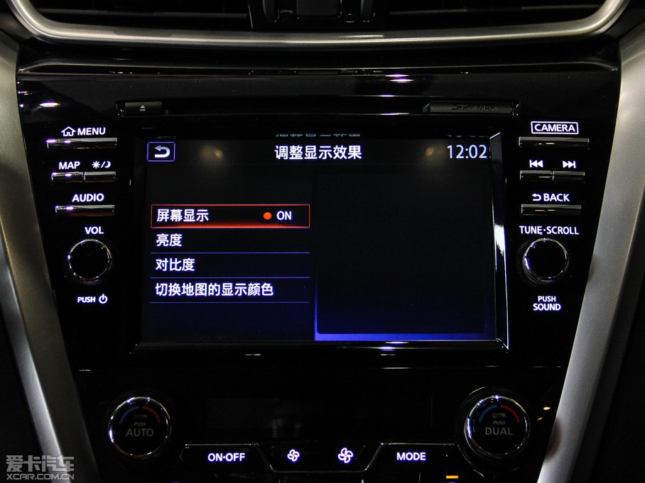 2015����m 2.5L XL ���а�