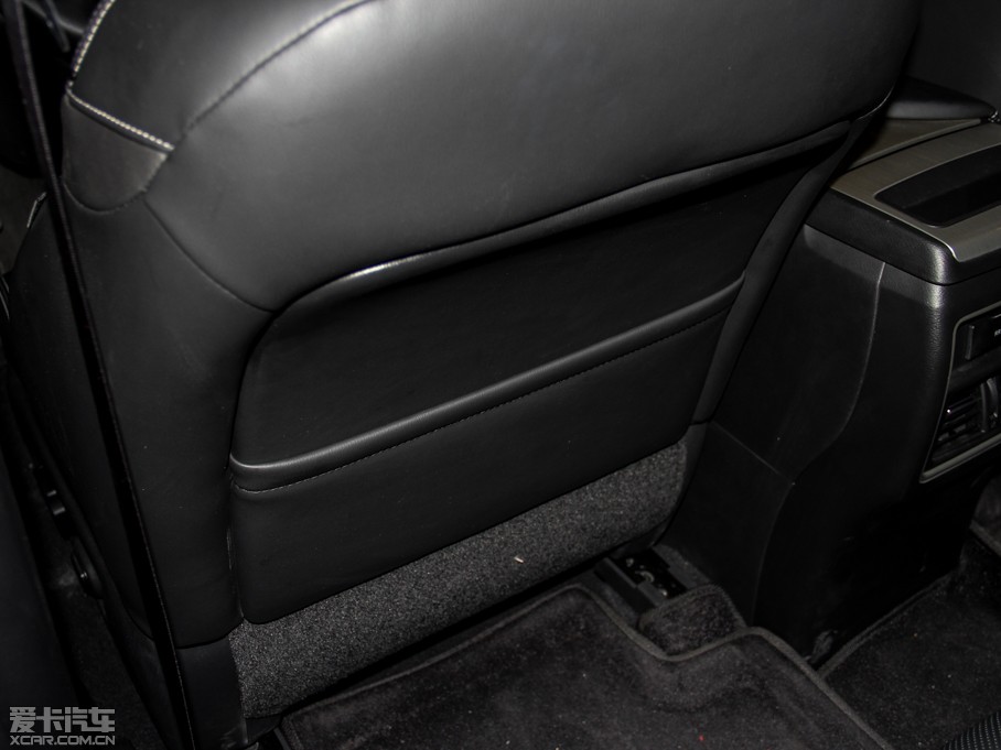 2015����m 2.5L XL ���а�