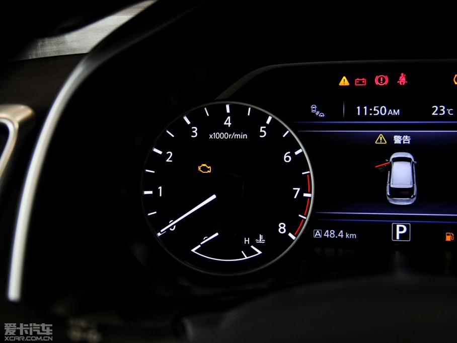 2015����m 2.5L XL ���а�