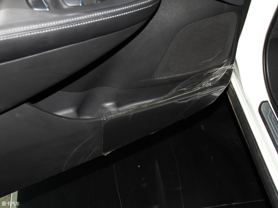 2015����m 2.5L XV RES Plus ���Ű�