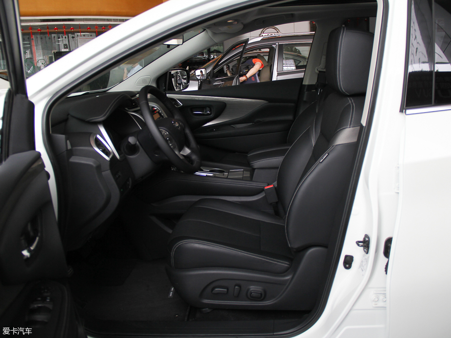 2015����m 2.5L XV RES Plus ���Ű�