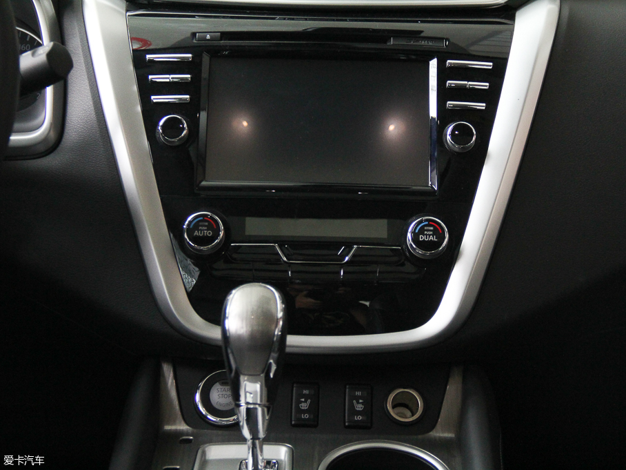 2015����m 2.5L XV RES Plus ���Ű�