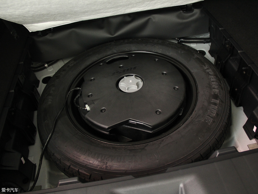 2015����m 2.5L XV RES Plus ���Ű�