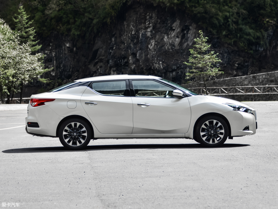 2016LANNIA {B 1.6L CVTܰ