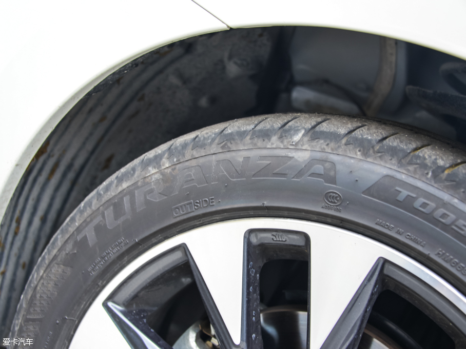 2016LANNIA {(ln)B 1.6L CVTܰ