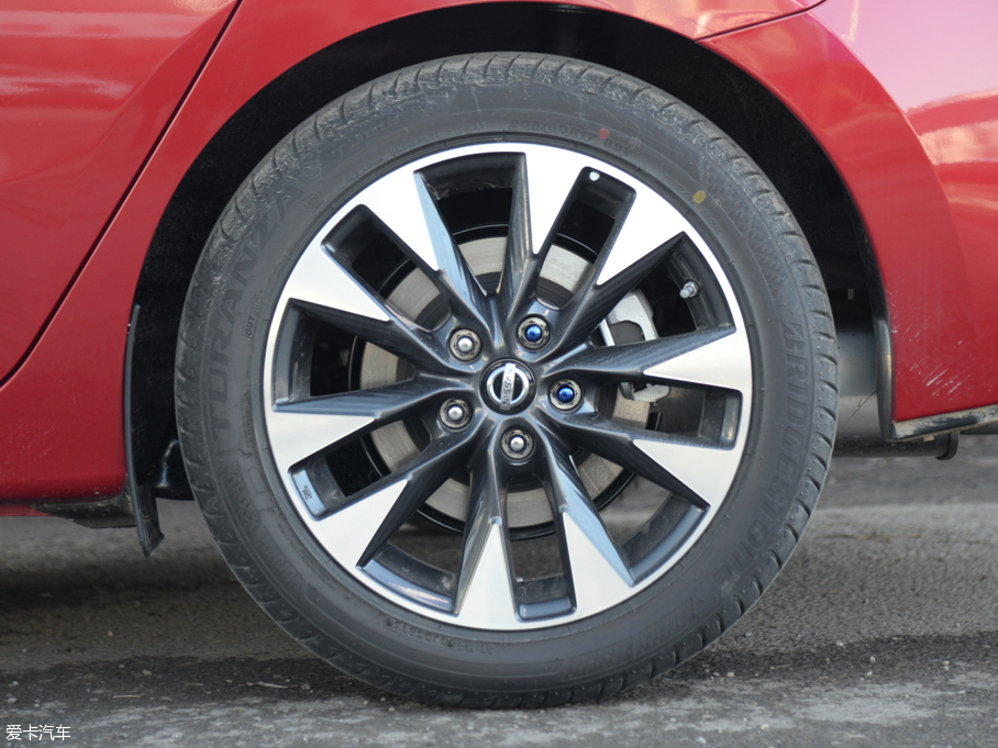 2016LANNIA {B 1.6L CVTܰ