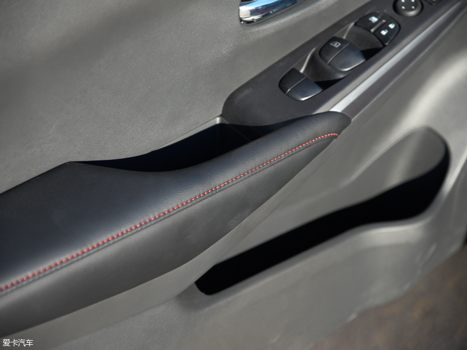 2016LANNIA {B 1.6L CVTܰ