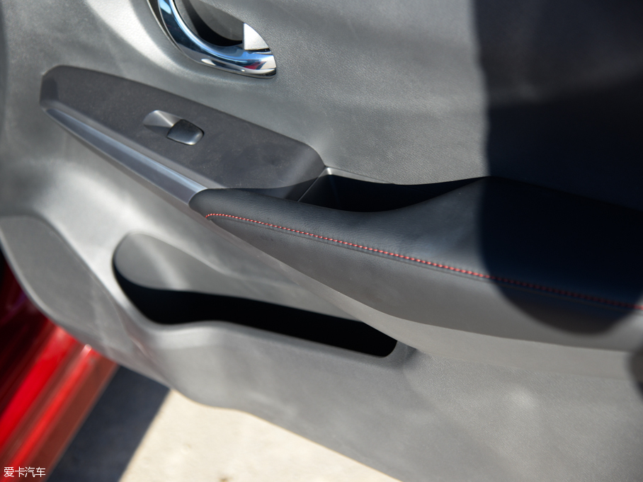 2016LANNIA {B 1.6L CVTܰ