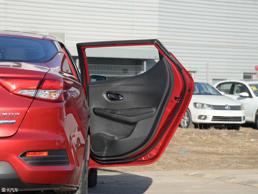 2016LANNIA {(ln)B 1.6L CVTܰ