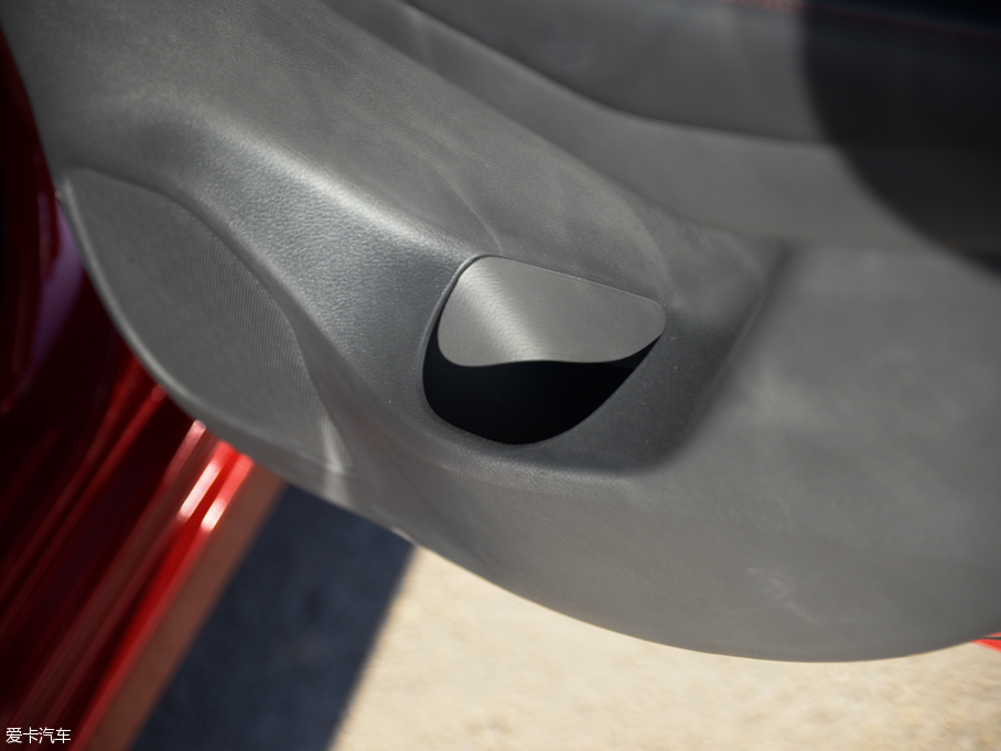 2016LANNIA {B 1.6L CVTܰ