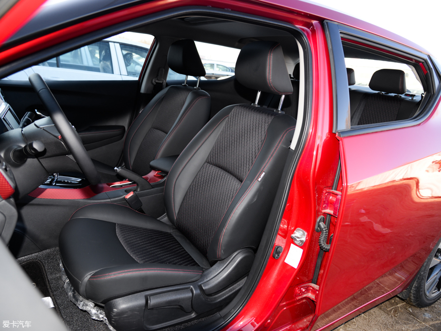 東風日產2016款藍鳥