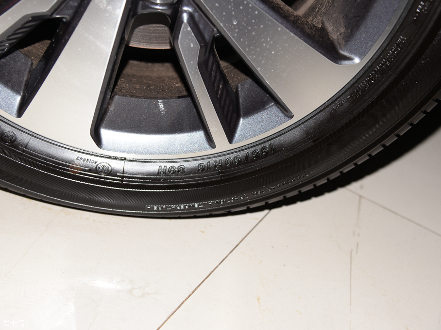 2016LANNIA {B 1.6L քſ