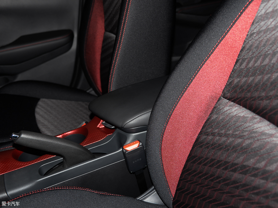 2016LANNIA {(ln)B(nio) 1.6L ք(dng)ſ