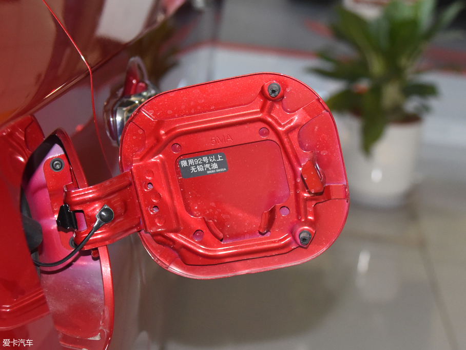 2016LANNIA {B 1.6L CVTſ