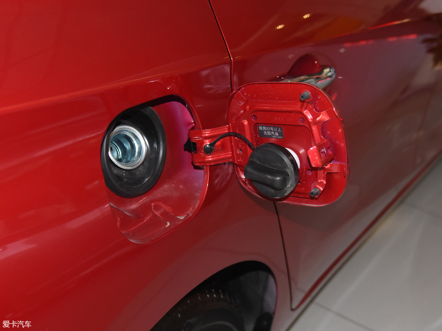 2016LANNIA {B 1.6L CVTſ