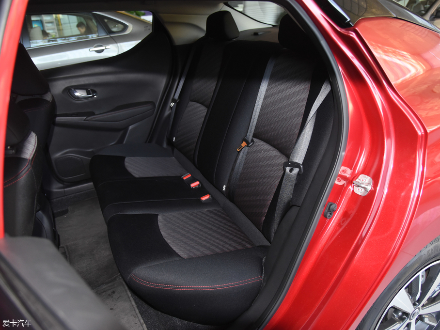 2016LANNIA {B 1.6L CVTſ