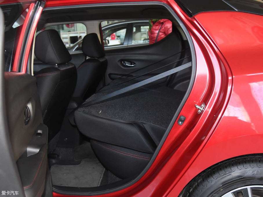 2016LANNIA {B 1.6L CVTſ