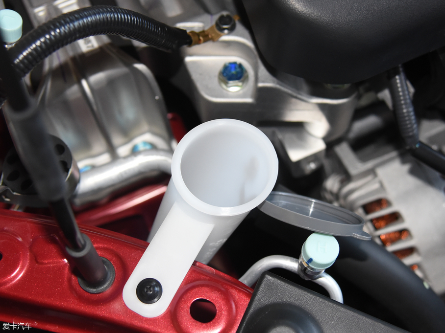 2016LANNIA {B 1.6L CVTſ