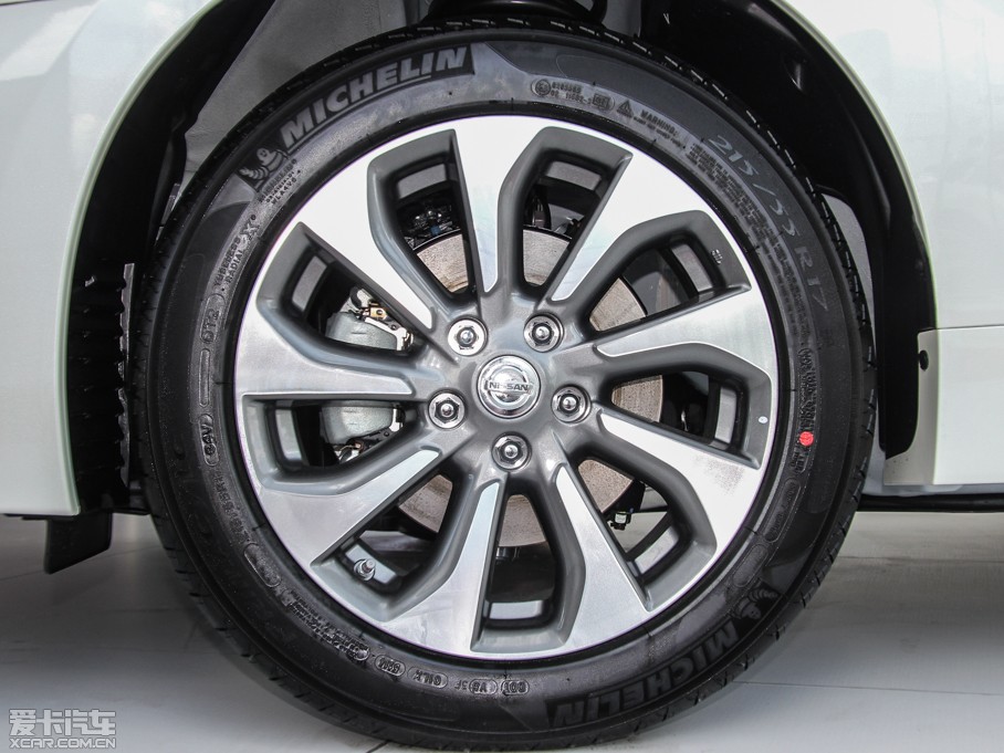 2015[  2.5L XV Wژsҫ