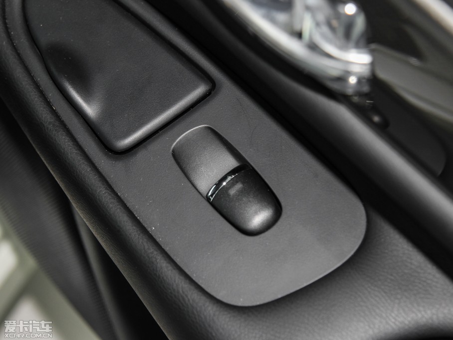 2015[  2.5L XV Wژsҫ