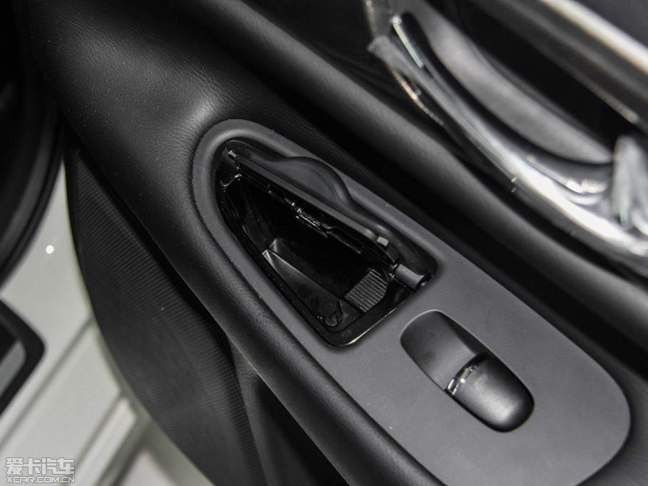 2015[  2.5L XV Wژsҫ