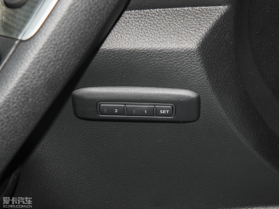 2015[  2.5L XV Wژsҫ