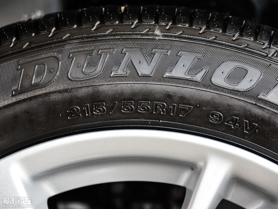 2015[ 2.0L XL- Sporty W\Ӱ