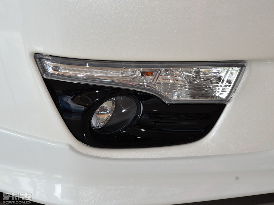 2015[ 2.0L XL- Sporty W\Ӱ