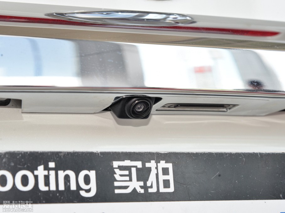 2015[ 2.0L XL- Sporty W\(yn)(dng)