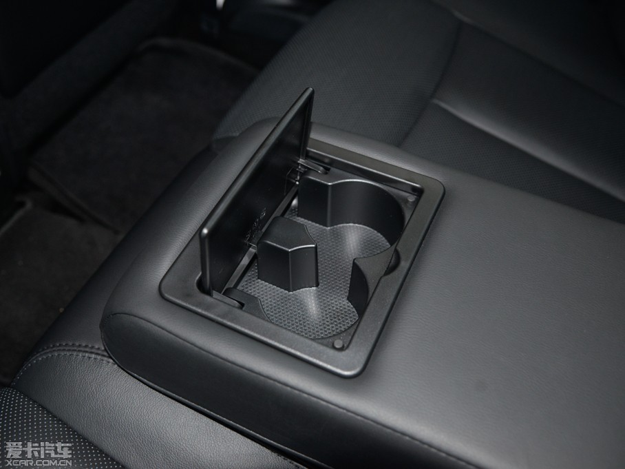 2015[ 2.0L XL- Sporty W\(yn)(dng)