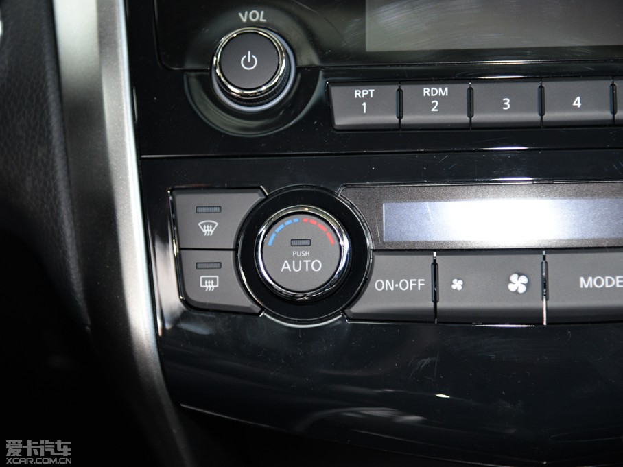 2015[ 2.0L XL- Sporty W\Ӱ