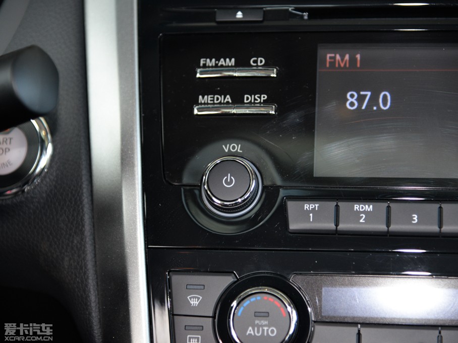 2015[ 2.0L XL- Sporty W\Ӱ