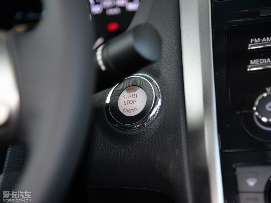 2015[ 2.0L XL- Sporty W\(yn)Ӱ