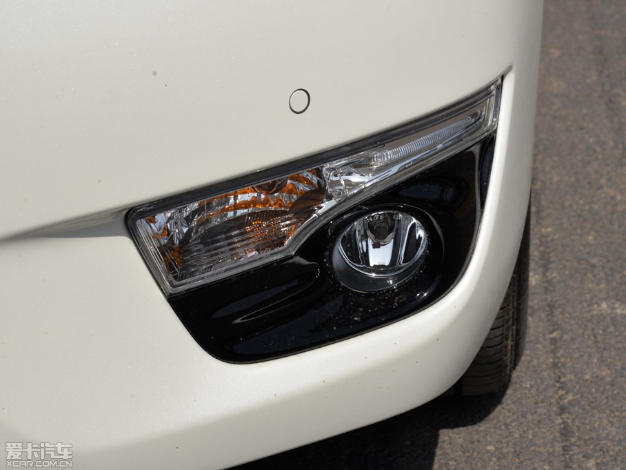 2015[ 2.0L XL Upper WڿƼ