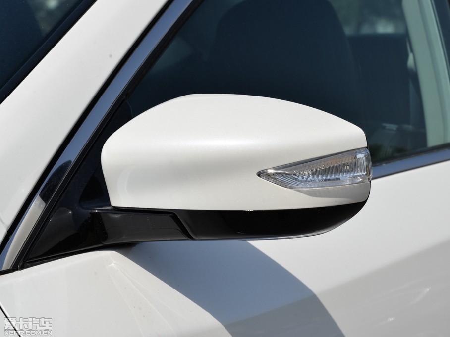 2015[ 2.0L XL Upper WڿƼ