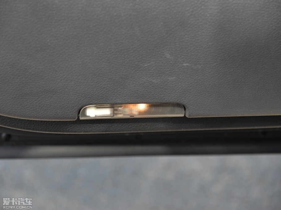 2015[ 2.0L XL Upper WڿƼ